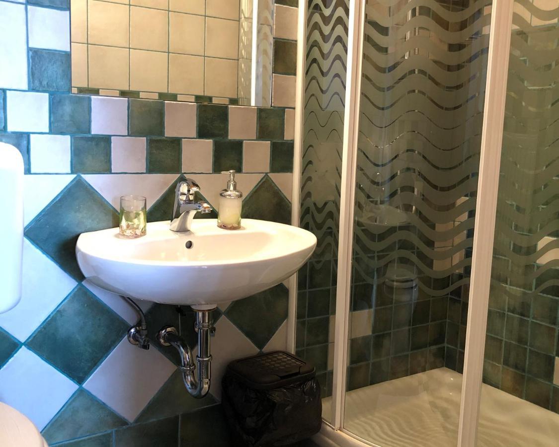 & Preseren Guest house