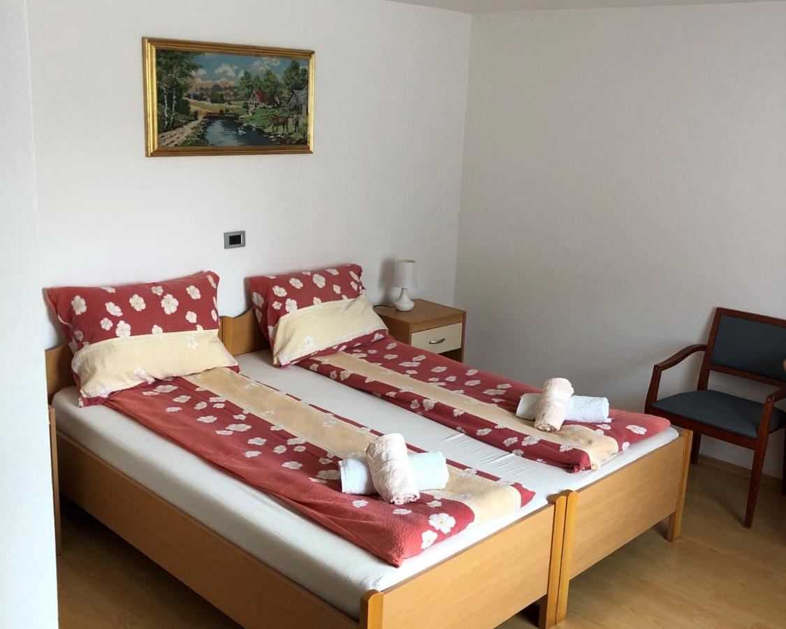 Apartments&rooms Preseren 3*